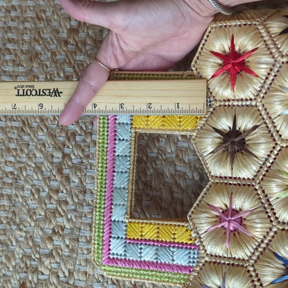 Vintage plastic canvas happy purse - Picture 12 of 12